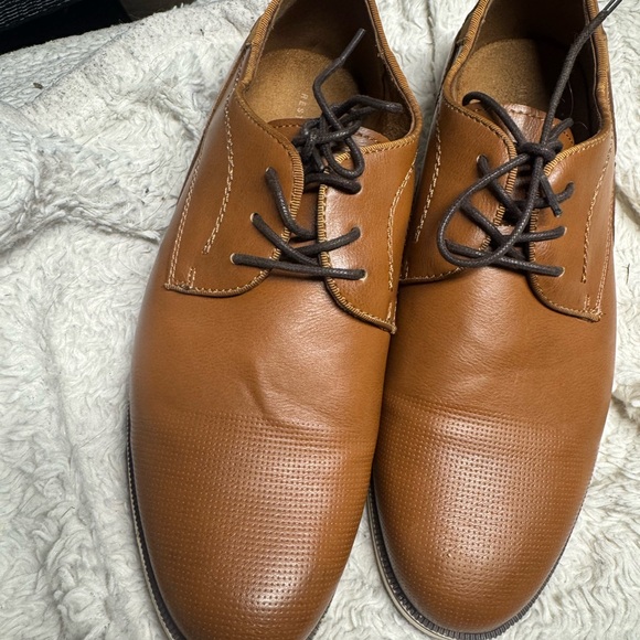 Elegant Tan Leather Oxfords for Men - Picture 5 of 5